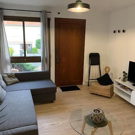 Logement Renove Et Moderne Au Sacre Coeur Cholet Exterior photo